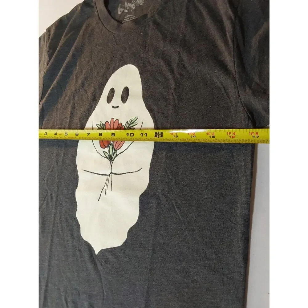 LuLaRoe Rocker T XS Gray Ghost Holding Flowers T-Shirt #L222 - Picture 4 of 6